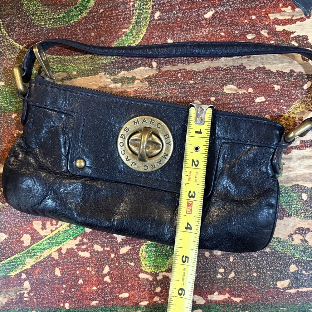 ▪️MARC BY MARC JACOBS Mini Clutch with Strap - Picture 8 of 9